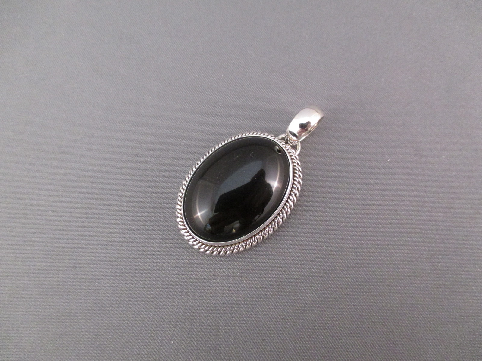 PE7027 Smaller Onyx Pendant by Native American (Navajo) jewelry artist ...