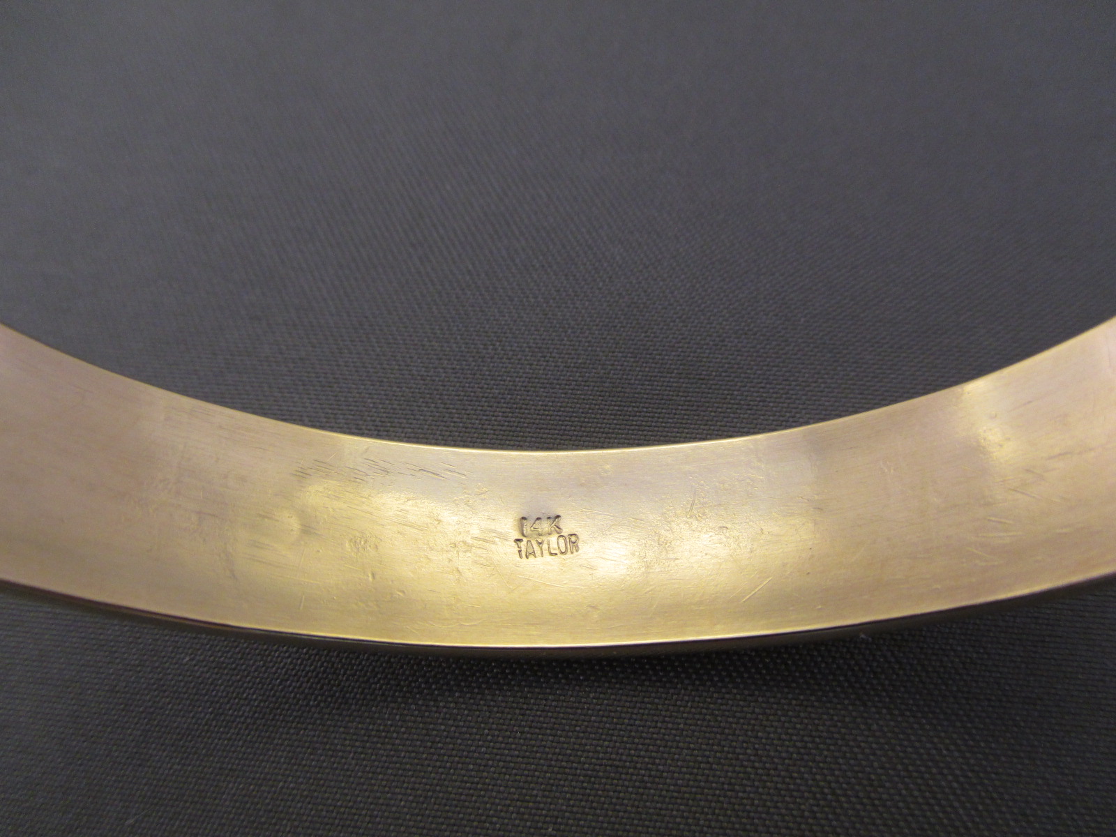 14kt Gold Bracelet by Robert Taylor - Native American - Gold